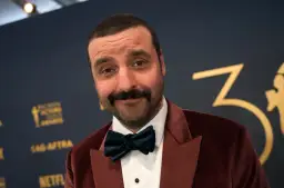 David Krumholtz o 'Kiepskim Carterze' i wciąż czeka na przewagę 'Oppenheimera'