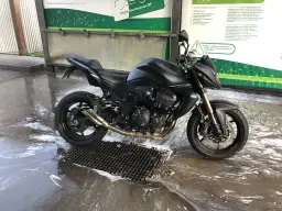 Mycie motocykla na myjni: jak nie zniszczyć maszyny? Poradnik.