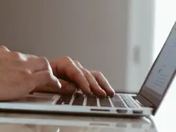 Jak zrobić screena na laptopie? Windows, macOS i triki eksperta.