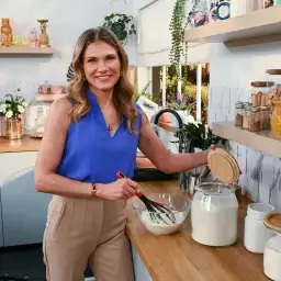 Żona z Miami piecze ciasta i udowadnia, że może wszystko sama!