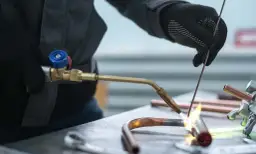 Czym spawać mosiądz? Najlepsze metody i techniki spawania mosiądzu