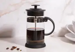 Jak zaparzać kawę w zaparzaczu, aby uniknąć gorzkiego smaku