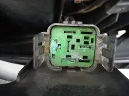 Peugeot 206: Bezpiecznik wentylatora chłodnicy gdzie i jaki kupić?