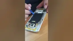 Wymiana baterii w Samsung Galaxy S6 - uniknij kosztownych błędów