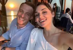 Czemu Kerem Bürsin hipnotyzuje widzów? Sekrety tureckiego aktora