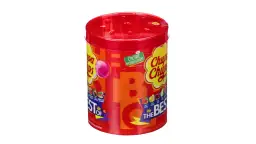 Czerwony pojemnik z napojami Chupa Chups, z logo i grafikami.