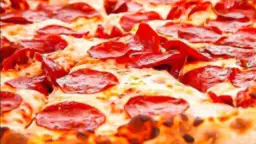 Kto wymyślił pizzę? Poznaj jej fascynującą historię i twórcę