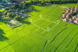 Jak sprzedać działkę deweloperowi i uniknąć najczęstszych błędów