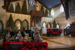 Jak udekorować kościół na Boże Narodzenie, by zachwycał wiernych