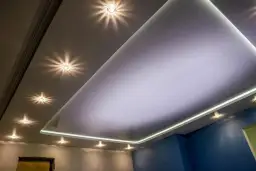 Sufit napinany DIY: Zrób to sam? Koszty, pułapki, instrukcja.