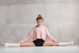 Ile dni można zrobić szpagat? Realistyczne terminy i metody treningowe