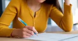 Ile rozprawka powinna mieć słów, aby zdać maturę i ósmą klasę?