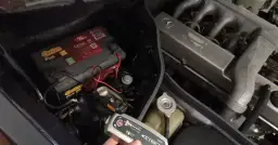 Jak sprawdzić ładowanie w samochodzie i uniknąć kosztownych napraw