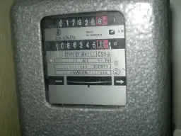  Taryfa nocna - kiedy jest tańszy prąd? Poznaj godziny obowiązywania taryfy dziennej i nocnej