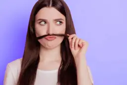 Jak obniżyć poziom testosteronu u kobiet: 7 skutecznych metod naturalnych