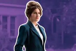 Kobieta w eleganckim kostiumie, z charakterystyczną fryzurą. To zawsze Agatha, gotowa na kolejne wyzwanie.