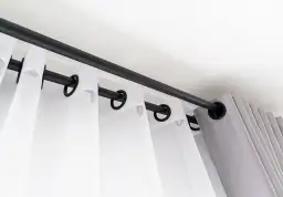 Jakie są teraz modne karnisze – trendy, które odmienią Twoje wnętrze