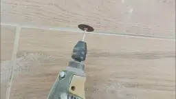 Jak usunąć fugę z płytek - skuteczne metody i najczęstsze błędy