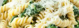 Jakie przyprawy do makaronu ze szpinakiem wzbogacą smak potrawy?