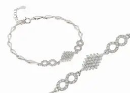 Ile kosztuje srebrna bransoletka? Sprawdź ceny i porównaj modele