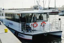 Jak dojechać z Warszawy do Krynicy Morskiej - porównanie opcji transportu