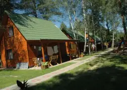 Gdzie nad jezioro z dzieckiem w Lubelskim? Najlepsze miejsca na wypoczynek