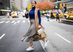 Jak się ubrać modnie i tanio: 10 sposobów na stylowe oszczędzanie