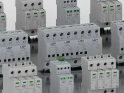 Zabezpieczenie przepięciowe 3 fazowe LSP chroni instalację przed wyładowaniami. Wiele modułów z oznaczeniami L1, L2, L3, N.