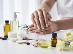 Jak szybko rosną paznokcie? Tajemnice wzrostu i pielęgnacji