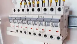 Jak dobrać bezpiecznik do mocy, aby uniknąć niebezpieczeństw elektrycznych