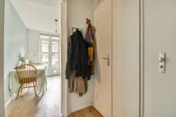 Jak urządzić przedpokój w domu jednorodzinnym, by zyskać więcej przestrzeni?