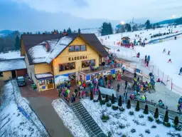 Centrum narciarskie na Mazurach: gdzie jeździć na nartach i co warto wiedzieć