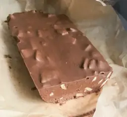 Dlaczego blok czekoladowy nie zastyga i jak to naprawić – praktyczne porady