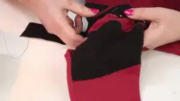 Jak naszyć łatę na spodnie? Poradnik: Trwałe metody i trendy!