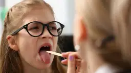 Skuteczne sposoby na anginę u dziecka – jak ulżyć w bólu i objawach