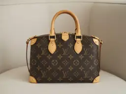 Torebka Louis Vuitton: Ile naprawdę kosztuje i czy to inwestycja?