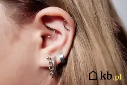 Koszt przekłucia brwi: Od 120 zł? Poznaj wszystkie wydatki!