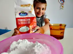 Eksperymenty z jedzeniem: Proste, bezpieczne zabawy naukowe dla dzieci