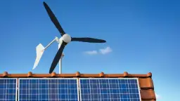 Jak prawidłowo podłączyć elektrownię wiatrową do inwertera z panelami – krok po kroku