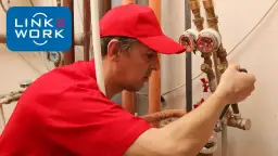 Hydraulik za granicą: Gdzie zarobisz najwięcej w Europie?