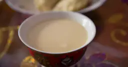 Tradycyjna herbata tybetańska z masłem - poznaj prawdziwy przepis krok po kroku