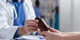 Venta de medicamentos sin receta médica: compra segura y legal en España