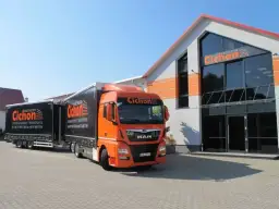 Naczepa Jumbo co to? Poznaj jej zalety i zastosowania w transporcie