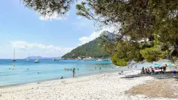 Najlepsze miejsca na wypoczynek i atrakcje na plaży Formentor