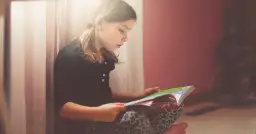 Dziewczynka z parku streszczenie: Klucz do zrozumienia lektury