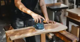 Emigracja XD 2023 - serial komediowy z Polski godny polecenia?