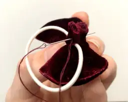 Jak uszyć gumkę do włosów z kokardką – prosty sposób na stylowy dodatek