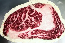 Sezonowana wołowina: jak przygotować idealne danie i gdzie kupić