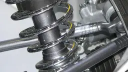 Wylany amortyzator objawy: jak rozpoznać uszkodzenie i uniknąć zagrożeń