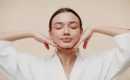 Masaż Kobido: japoński lifting bez skalpela? Odkryj sekrety!